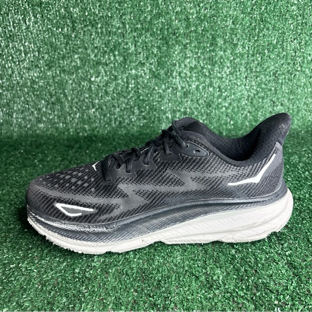 Hoka Clifton 9 Women’s Size 7.5 Shoes‎ Black White Sneakers